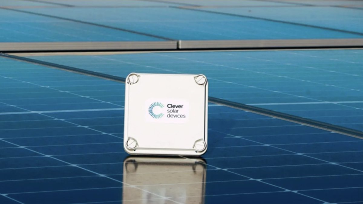 Photovoltaics 4.0: Clever Solar offers a compact, plug-and-play device for solar monitoring: